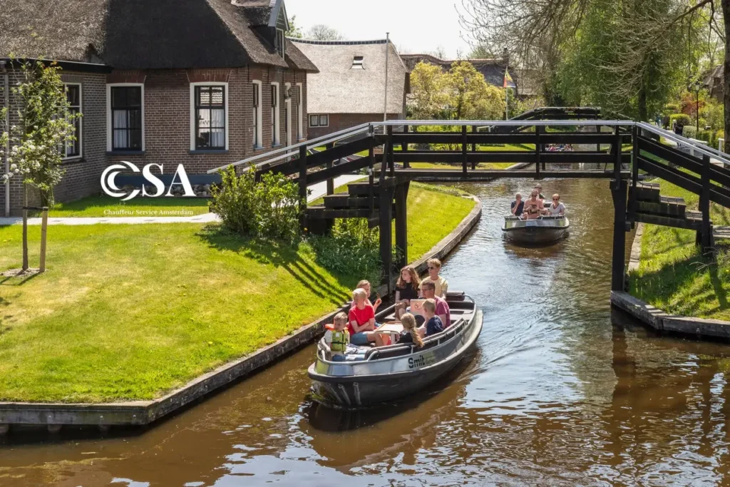 Sightseeing Tour Giethoorn